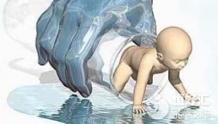 試管嬰兒要放入母體嗎？醫(yī)生：太幼稚的問題